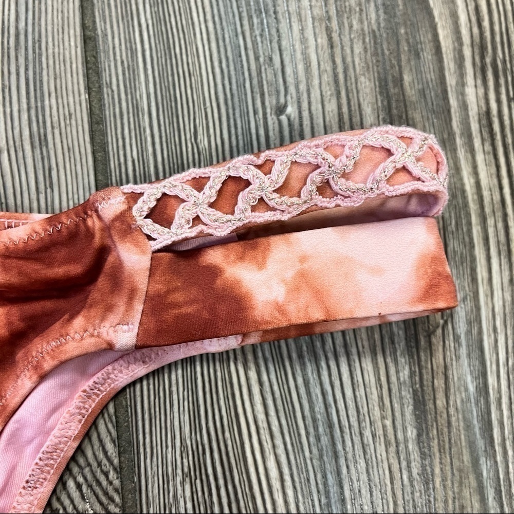 XHILARATION Pink Tie Dye Bikini Bottoms Ruched Swim Bottoms Cheeky NWOT - Picture 3 of 10